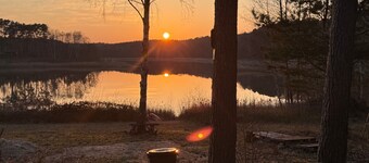 Bungalow 'Waldzauber-One' with Lake View, Private Terrace and Garden