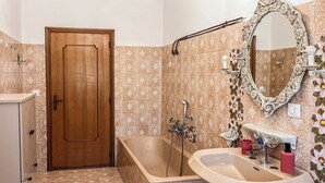 Kondominium | Kamar mandi