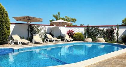 Beautiful guest house near Balchik with a private pool and stunning sea views.