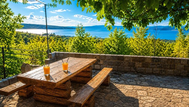 Outdoor dining - Awesome home in Krusevo with WiFi (Krusevo)
