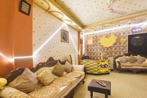 Reception - Fabhotel The Leefa Deep (New Delhi)