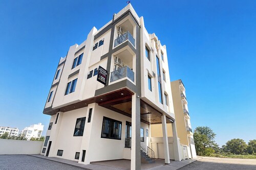 FabHotel Prime Shri Shyam Ananda Palace - Nr Toran Dwar