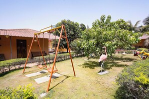 Área de juegos infantiles al aire libre