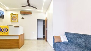 Ảnh chưa phân loại, 5 trong số 33 ảnh, nút