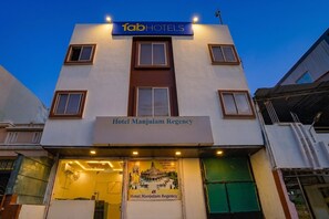 Mặt tiền nơi lưu trú