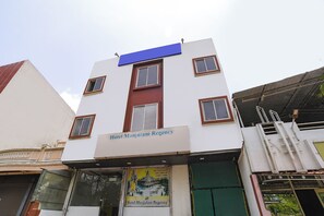 Exterior - Fabhotel Manjulam Regency (Indore)