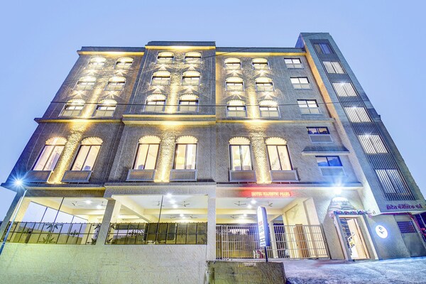 Fabhotel Majestic Pearl - Nashik