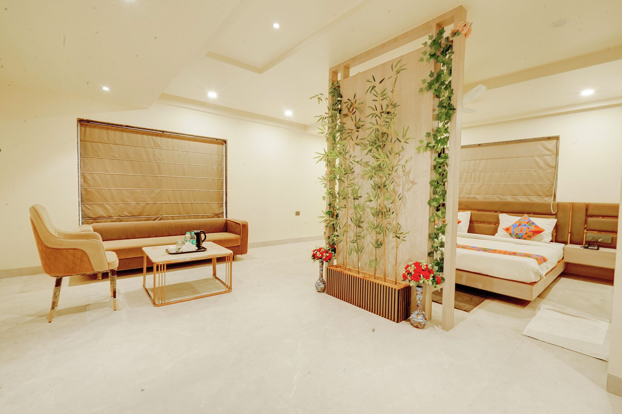 Egyptian cotton sheets, premium bedding, in-room safe, desk