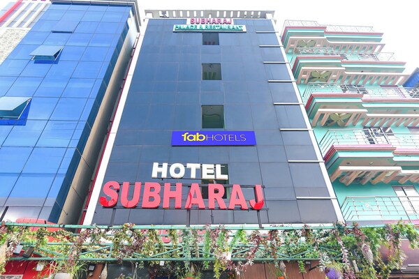 Fabhotel Subharaj Palace - Howrah