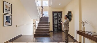 Fabhotel New Raadhey Guest Inn