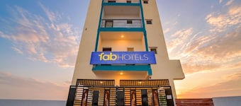Fabhotel Dhana Residency