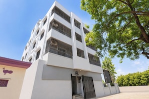 Exterior - Via Season Inn (Paud)