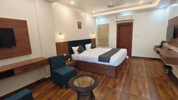 Habitación familiar | Sábanas de algodón egipcio y ropa de cama de alta calidad