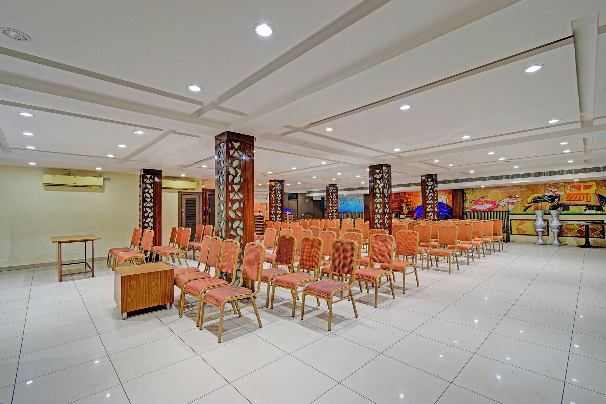 Banquet hall