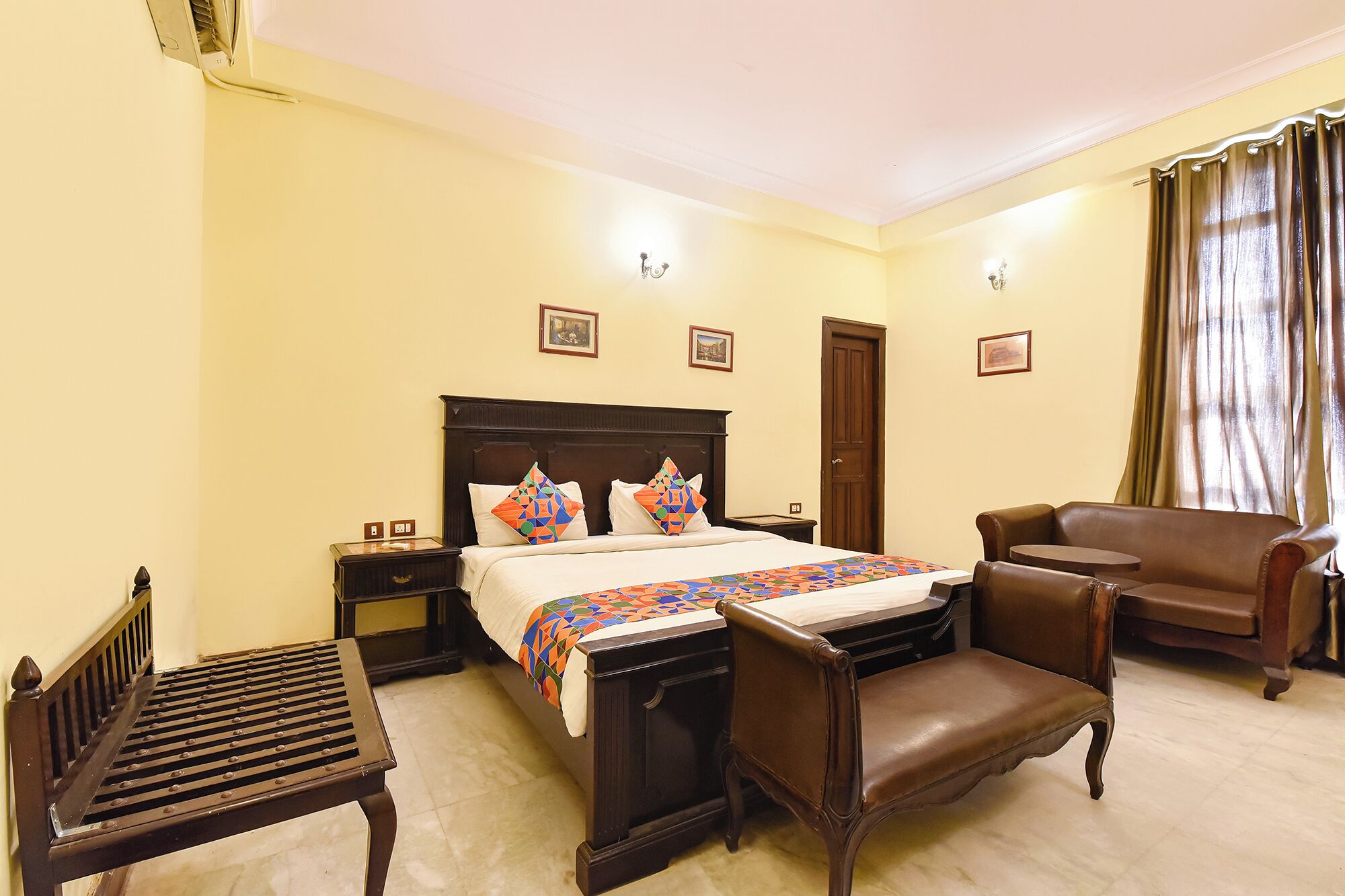 Premium Room | Egyptian cotton sheets, premium bedding, in-room safe, desk