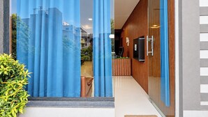 Property entrance - FabHotel La Banian (Indore)