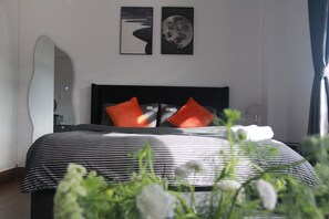 Standardzimmer, Bergblick | Schreibtisch, kostenloses WLAN