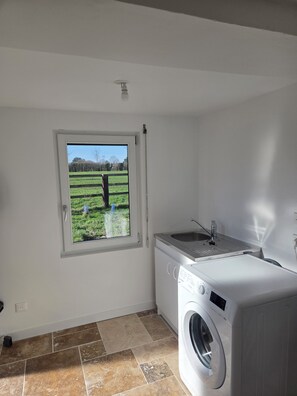 Interior - Lovely 3-bedroom country house in charming Hotot-en-Auge (Hotot-en-Auge)