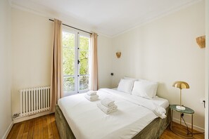Room - Arc de Triomphe - Bail Mobilité - Place Victor Hugo - 2-bedroom (Paris)