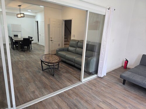 Spacious 6-bedroom building with AC in serene Cincinnati