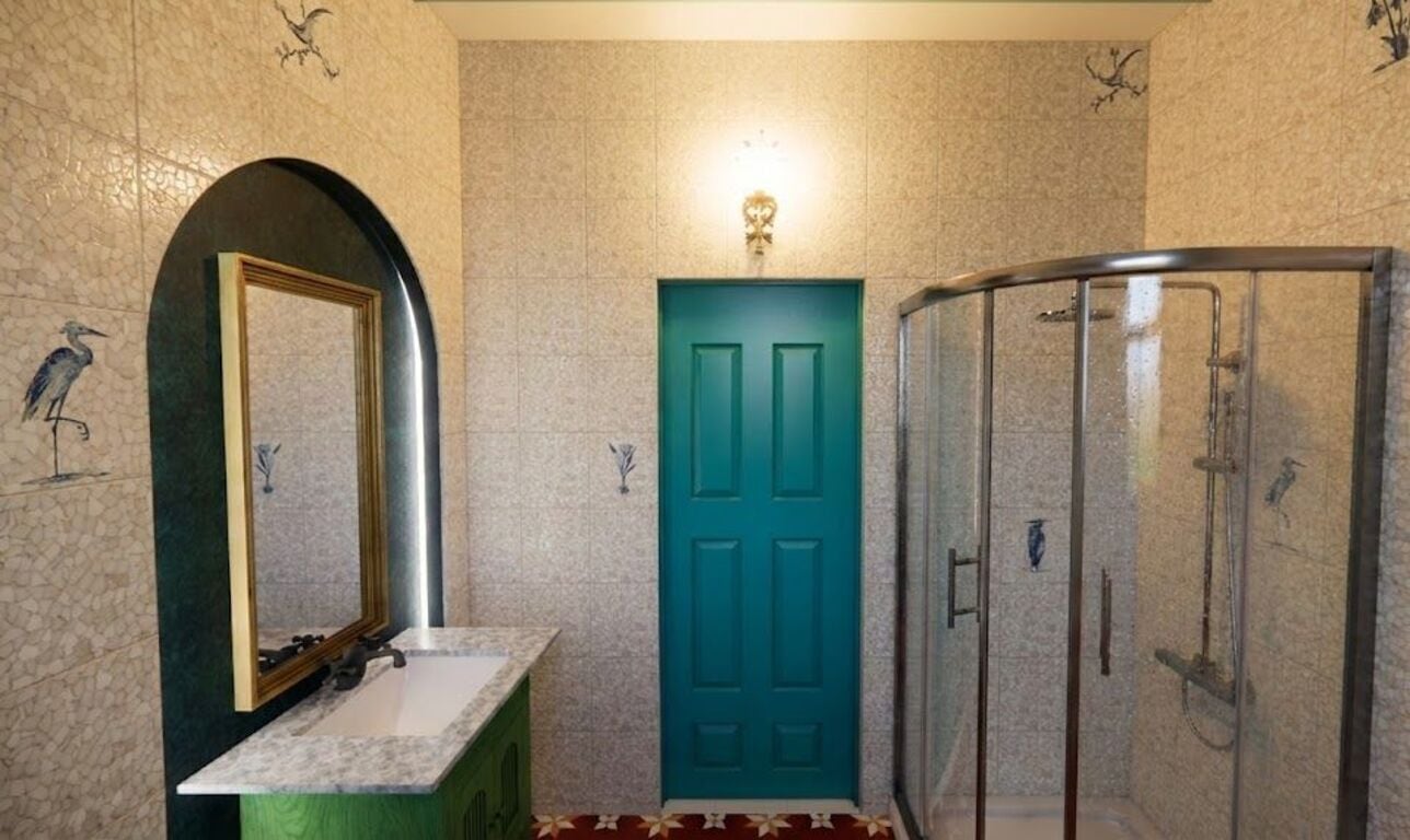 Suite Studio Signature, bain à remous | Salle de bain | Articles de toilette gratuits, serviettes fournies, savon, shampoing