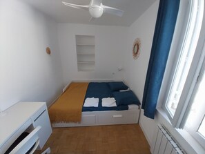 Iron/ironing board, WiFi, bed sheets - Cozy 3-bedroom, 3-bathroom apartment in the city center (Montpellier)