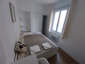 Iron/ironing board, WiFi, bed sheets - Vrbo Property (Montpellier)