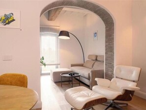 Living area - Tenuta Asmara Luxury Resort: Garden View Suite (Toscana)