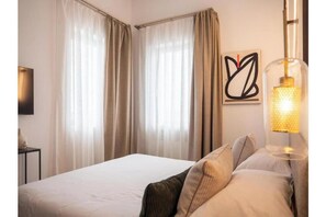 Room - Vrbo Property (Toscana)