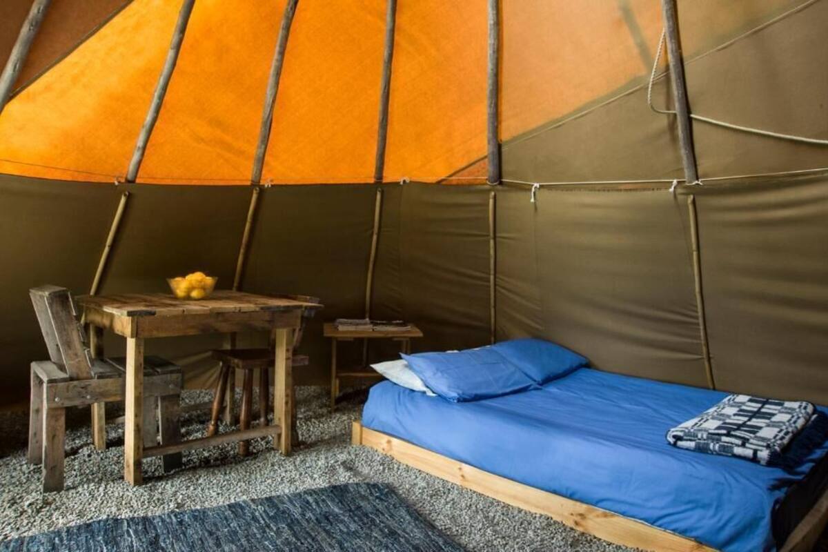 Family Tent, Garden View | Free WiFi