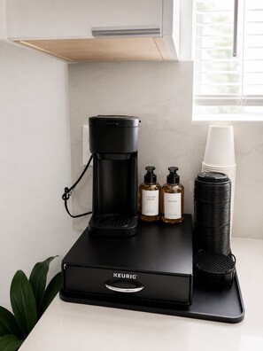 Kaffee und/oder Kaffeemaschine