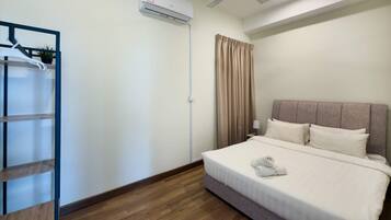 Ferros/tábuas de passar roupa, Wi-Fi, roupa de cama