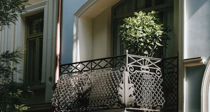 Meidan Heritage Suites