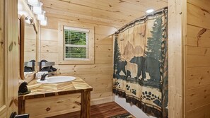 Bathroom - Rocking N Creekside Getaway | Gatlinburg Creekside Cabin w/ Hot Tub & Arcade (Gatlinburg)