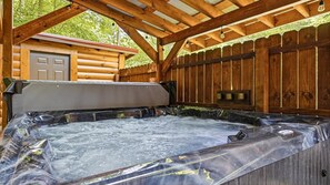 Bain à remous extérieur