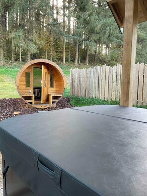 Property grounds - Cozy, high-end chalet with sauna, spa, air conditioning, foosball, and a pool (Anould)