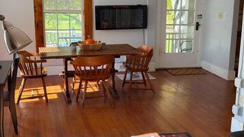 House | 2 bedrooms, Internet
