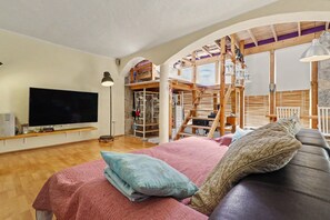 WiFi, bed sheets