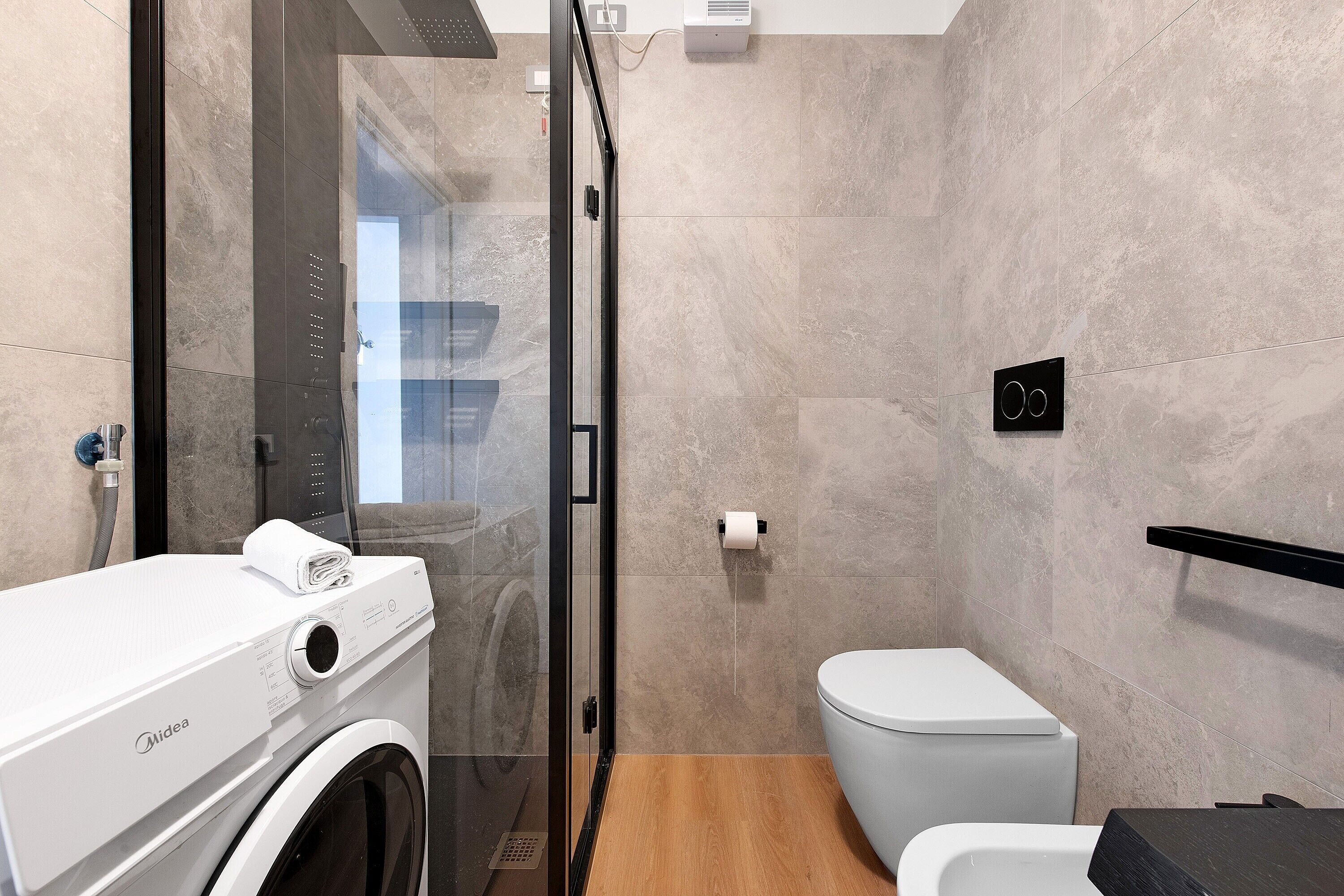 Douche, serviettes fournies
