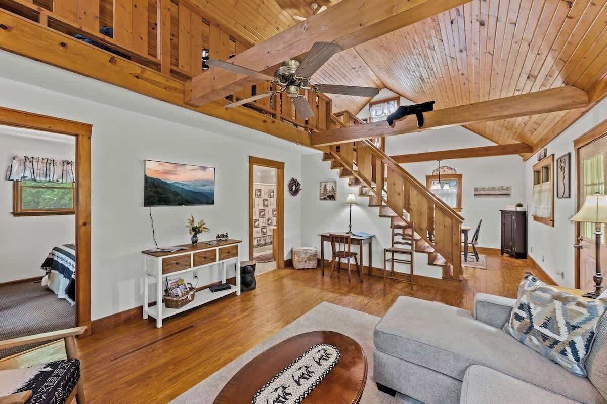 Smart TV, fireplace, offices