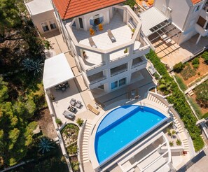 Exterior - BRAČ WATERFRONT LUXURY VILLA (Supetar)