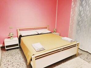 Room - Vrbo Property (Bibione)