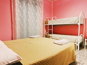 Room - Vrbo Property (Bibione)