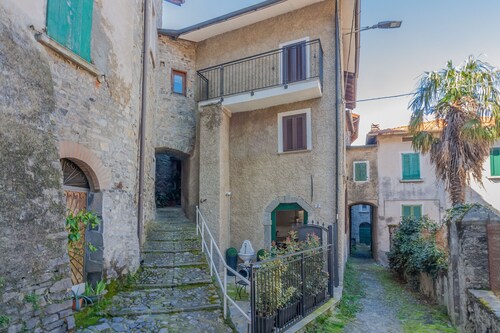 Spicchio di Sole by Varenna Holidays