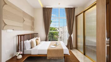 Apartemen Deluks, pemandangan kota | Setrika/meja setrika dan Wi-Fi gratis