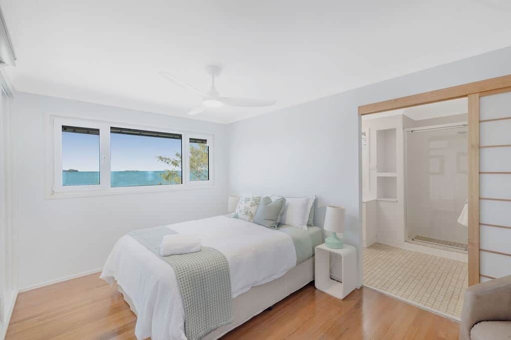 2 bedrooms, iron/ironing board, WiFi (free), bed sheets