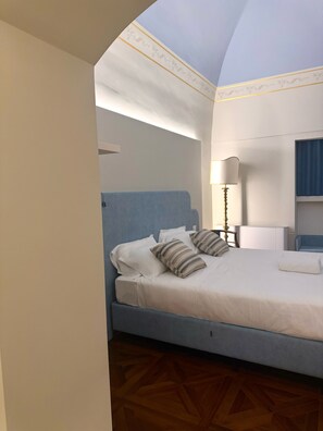 Room - Vrbo Property (Matera)