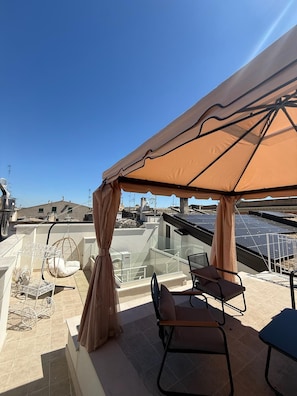 Terrace/patio - Hotel Fiore di Maggio – Boutique Suites in Downtown Matera (Matera)