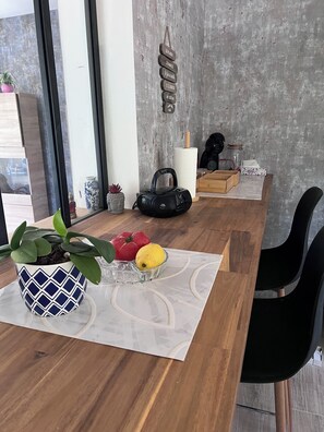 Dining - Maison de vacances pour 6 personnes à 100 m de la plage (Saint-Georges-de-Didonne)