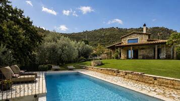 House | 4 bedrooms, Internet